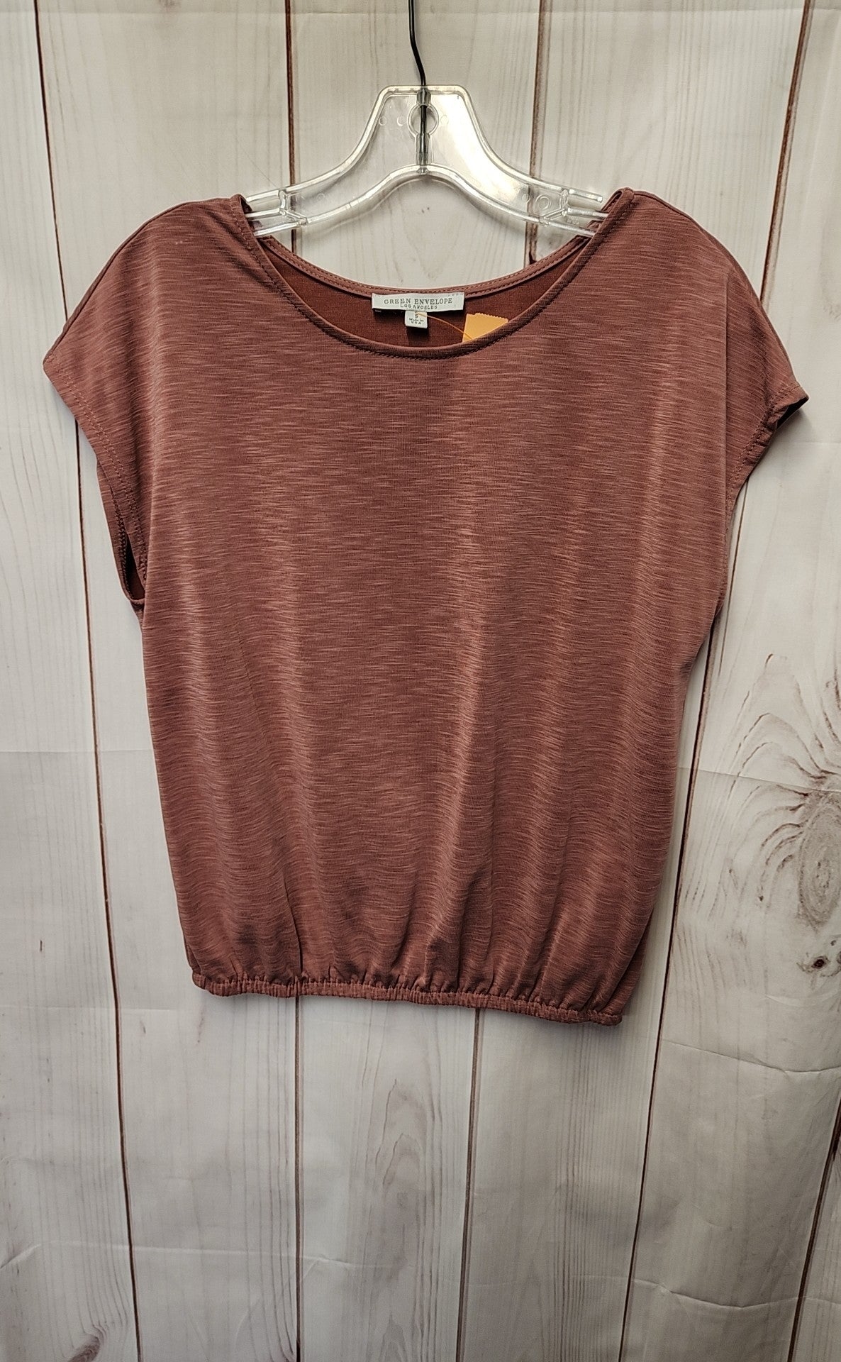 Green Envelope Women's Size S Pink Sleeveless Top