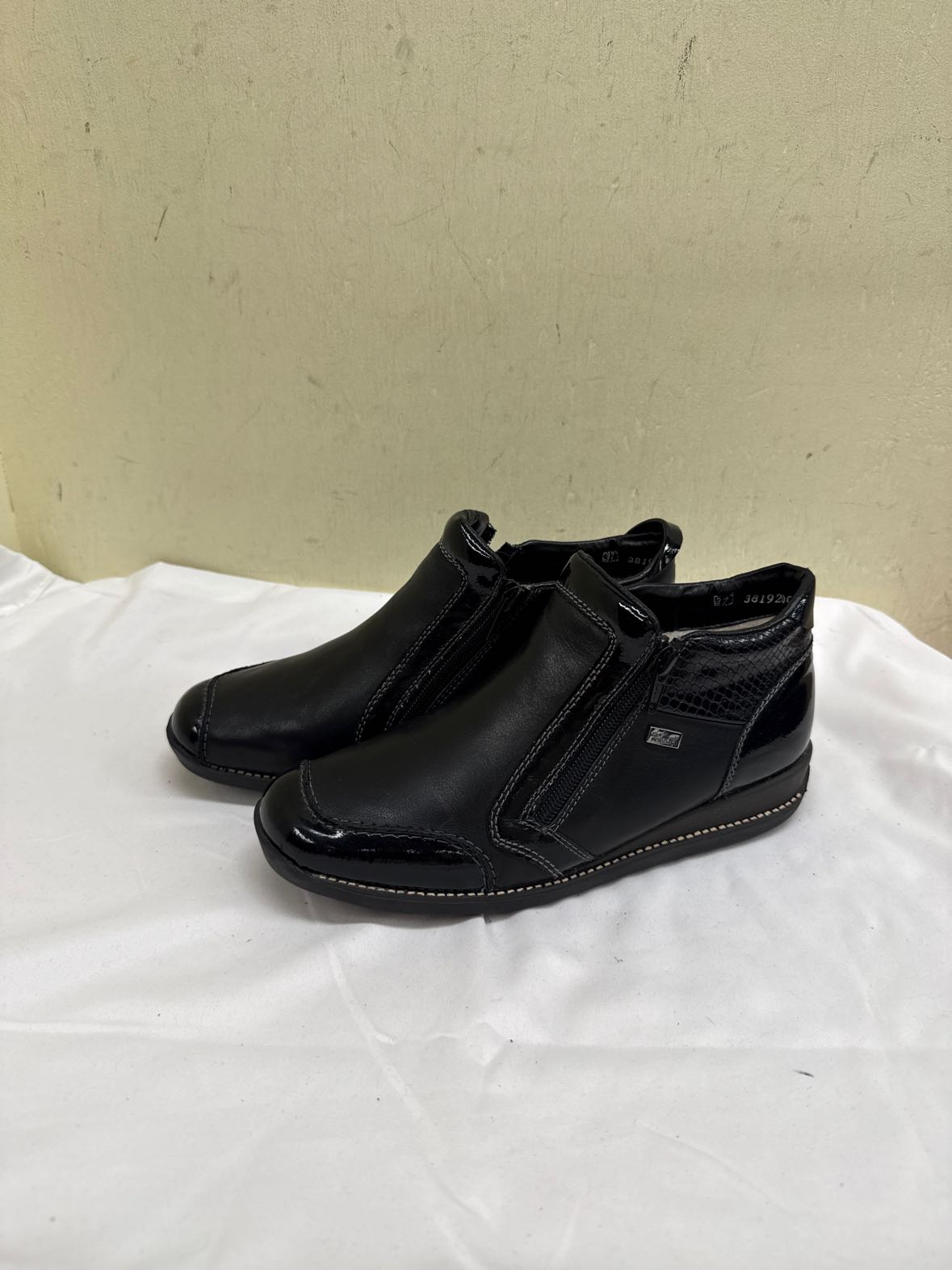 Rieker Women's Size 37 = 6-1/2 Black Boots Shoes