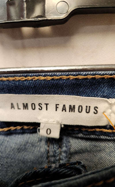 Almost Famous Women's Size 25 (0) Blue Jeans