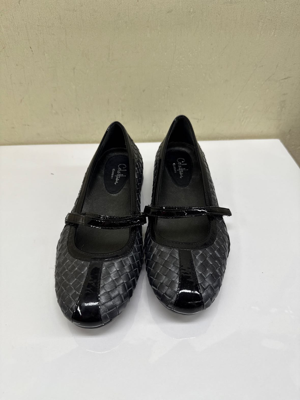 Cole Haan Women's Size 7 Black Flats