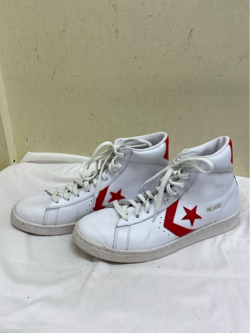 Converse Men's Size 9-1/2 White Leather Hightop Sneakers