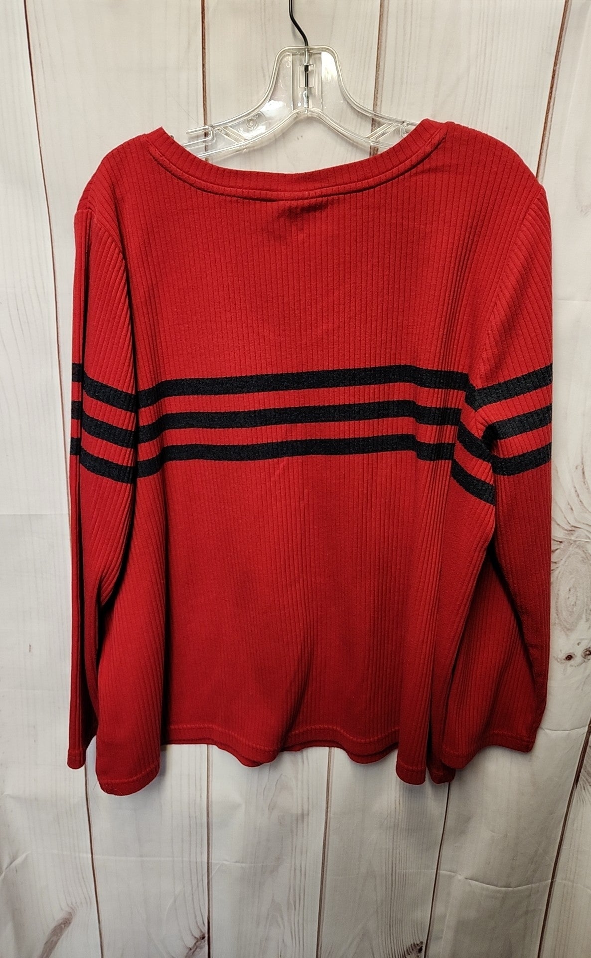 Essentials Women's Size 2X Red Sweater