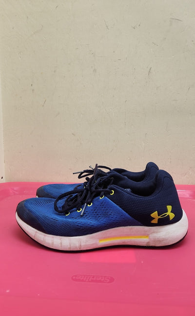 Under Armour Girl's Size 7 Blue Sneakers
