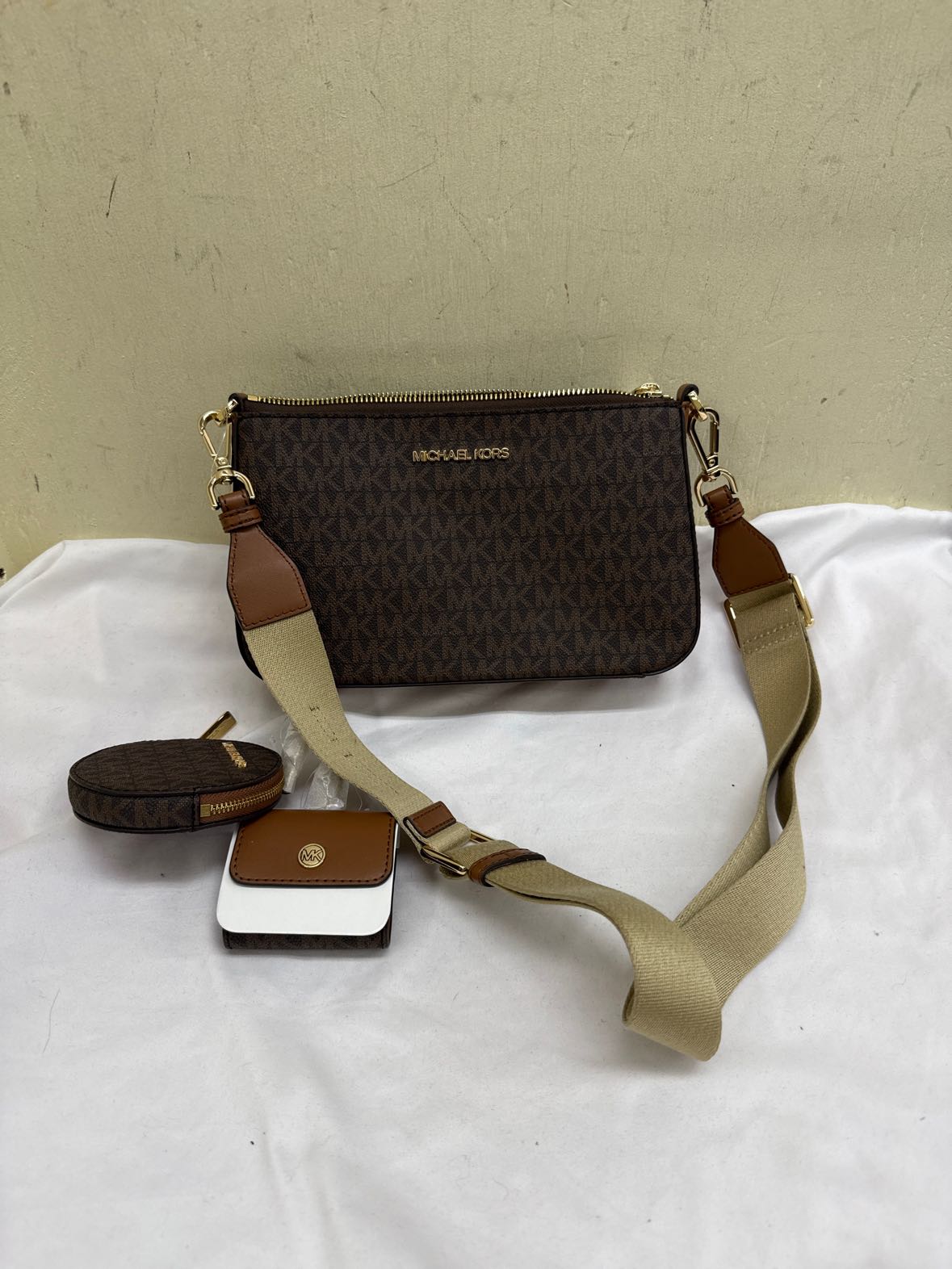 NWT Michael Kors Brown Leather Purse Bag w/ Change Purses