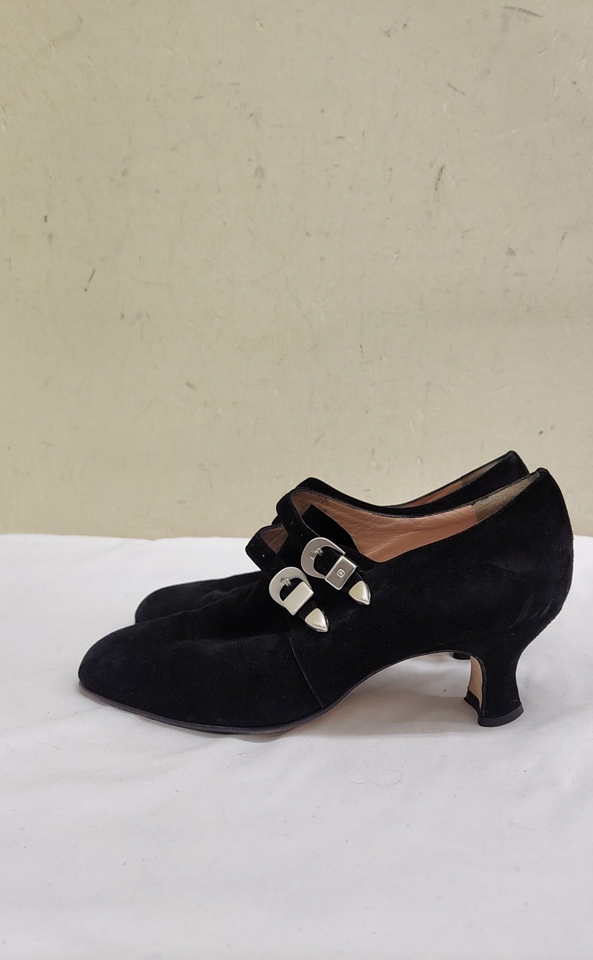Anyi Lu Women's Size 38-1/2 = 8 Black Pumps Shoes