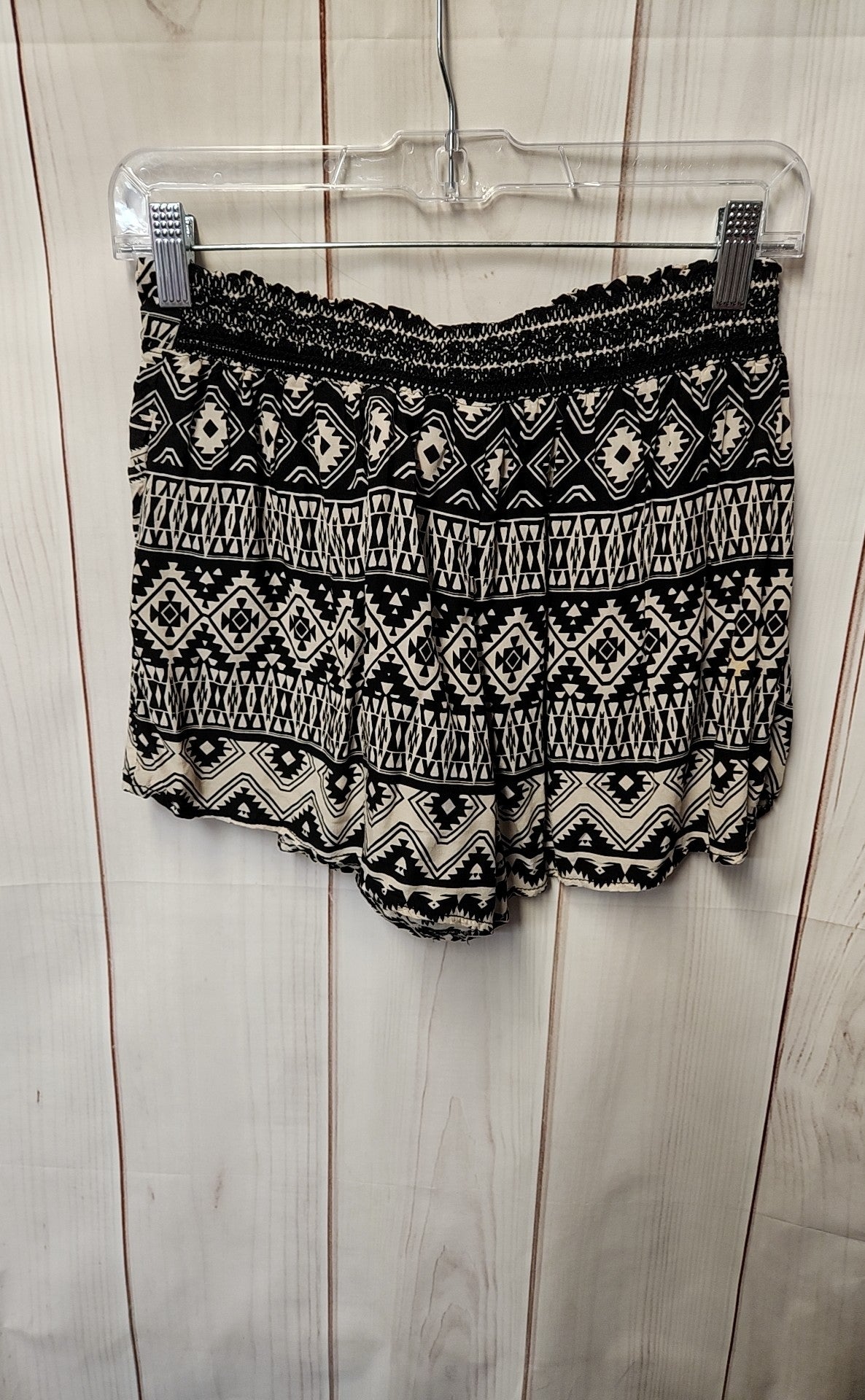 Mudd Women's Size S Black & Beige Shorts