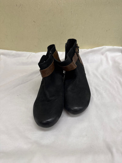 Rockport Women's Size 6 Black Boots Shoes