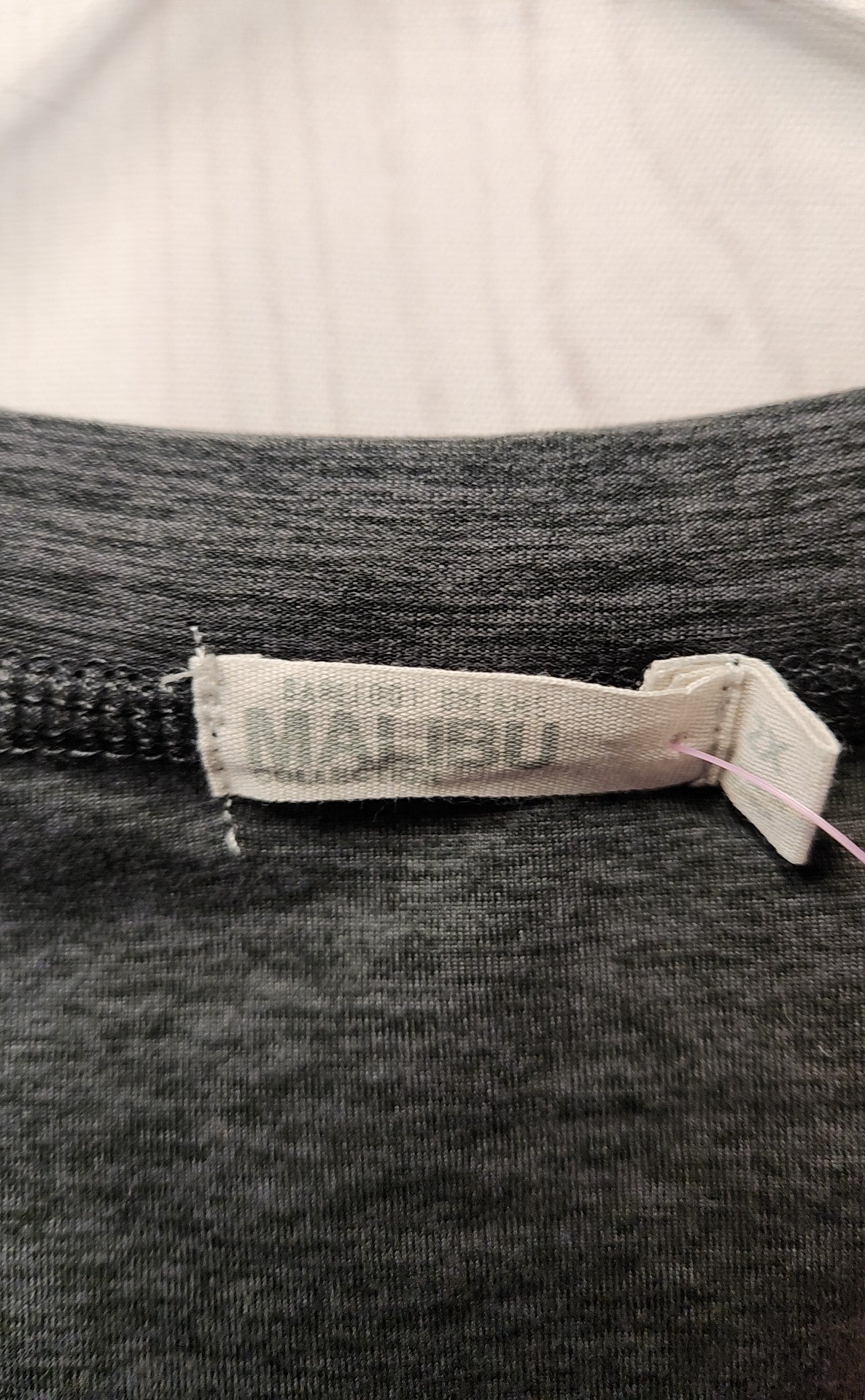 Malibu Women's Size 2X Gray Long Sleeve Top
