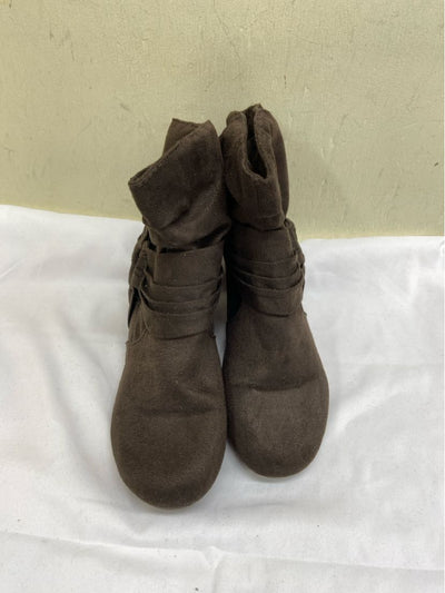 Rampage Women's Size 6 Brown Boots Shoes