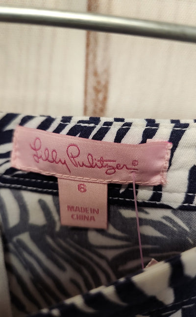 Lilly Pulitzer Women's Size 6 Navy Shorts