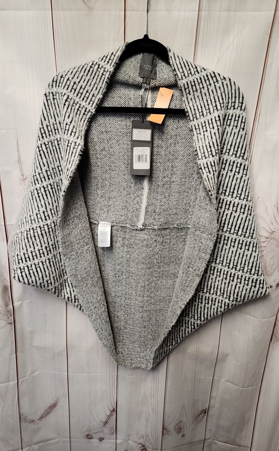NWT Lysse Women's Size One Size White & Black Cardigan
