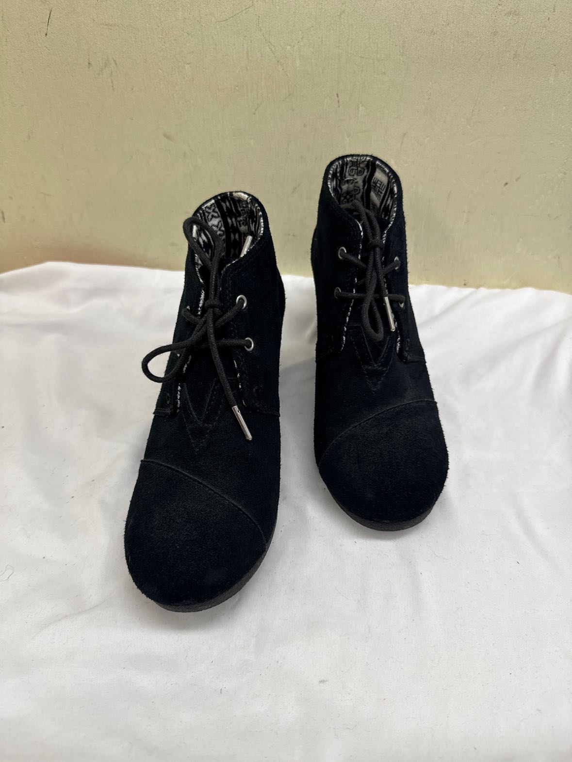 Toms Women's Size 8-1/2 Black Boots Shoes