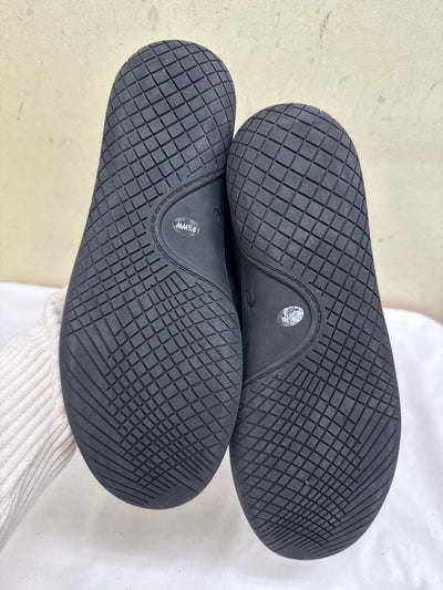 Easy Spirit Women's Size 9-1/2 Black Flats Shoes