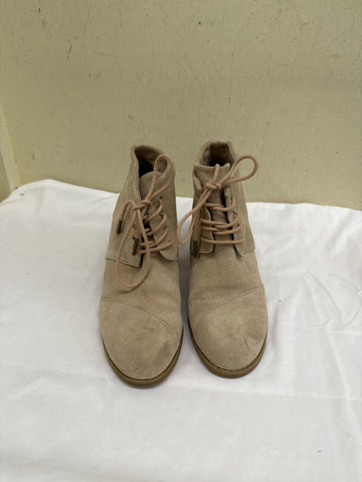 Toms Women's Size 6-1/2 Beige Boots