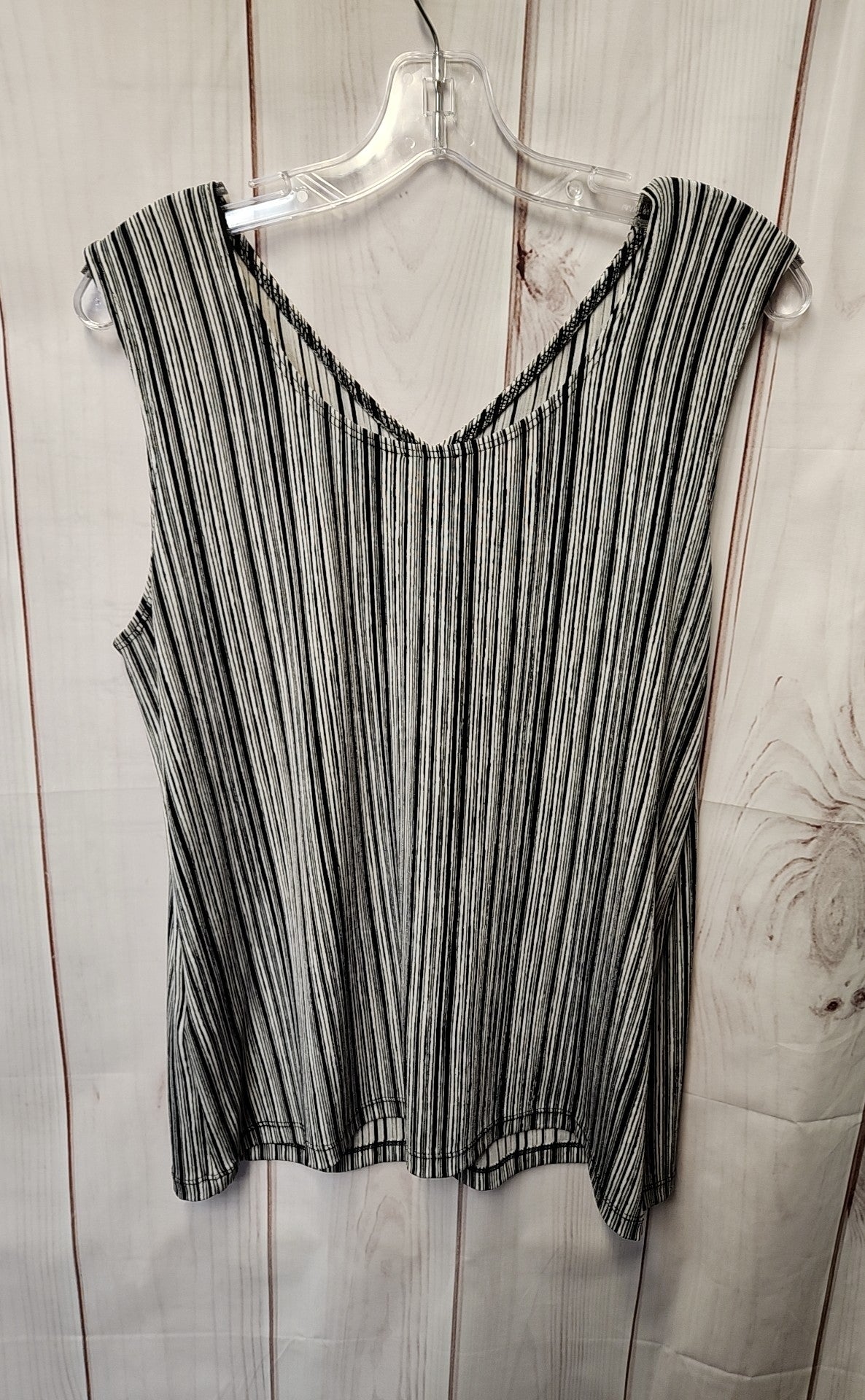 Travelers Chico's Women's Size 2 = US L Gray Sleeveless Top