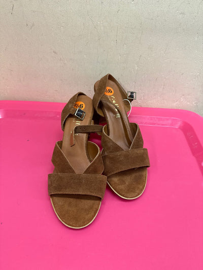NWT Ariella Women's Size 9-1/2 Brown Pumps
