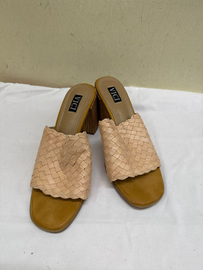 VICI Women's Size 10 Tan Sandals Shoes