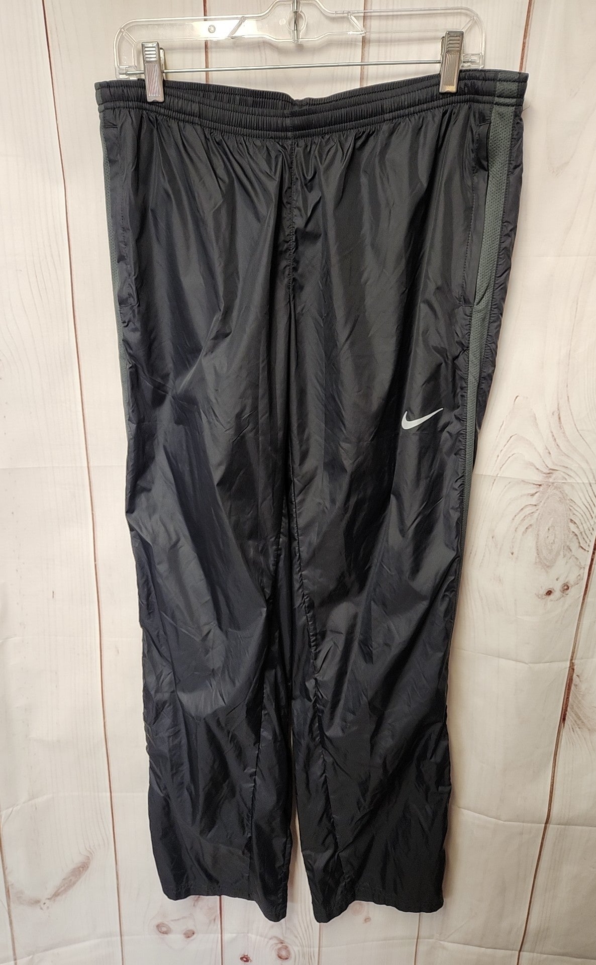 Nike Women's Size L Black Active Pants