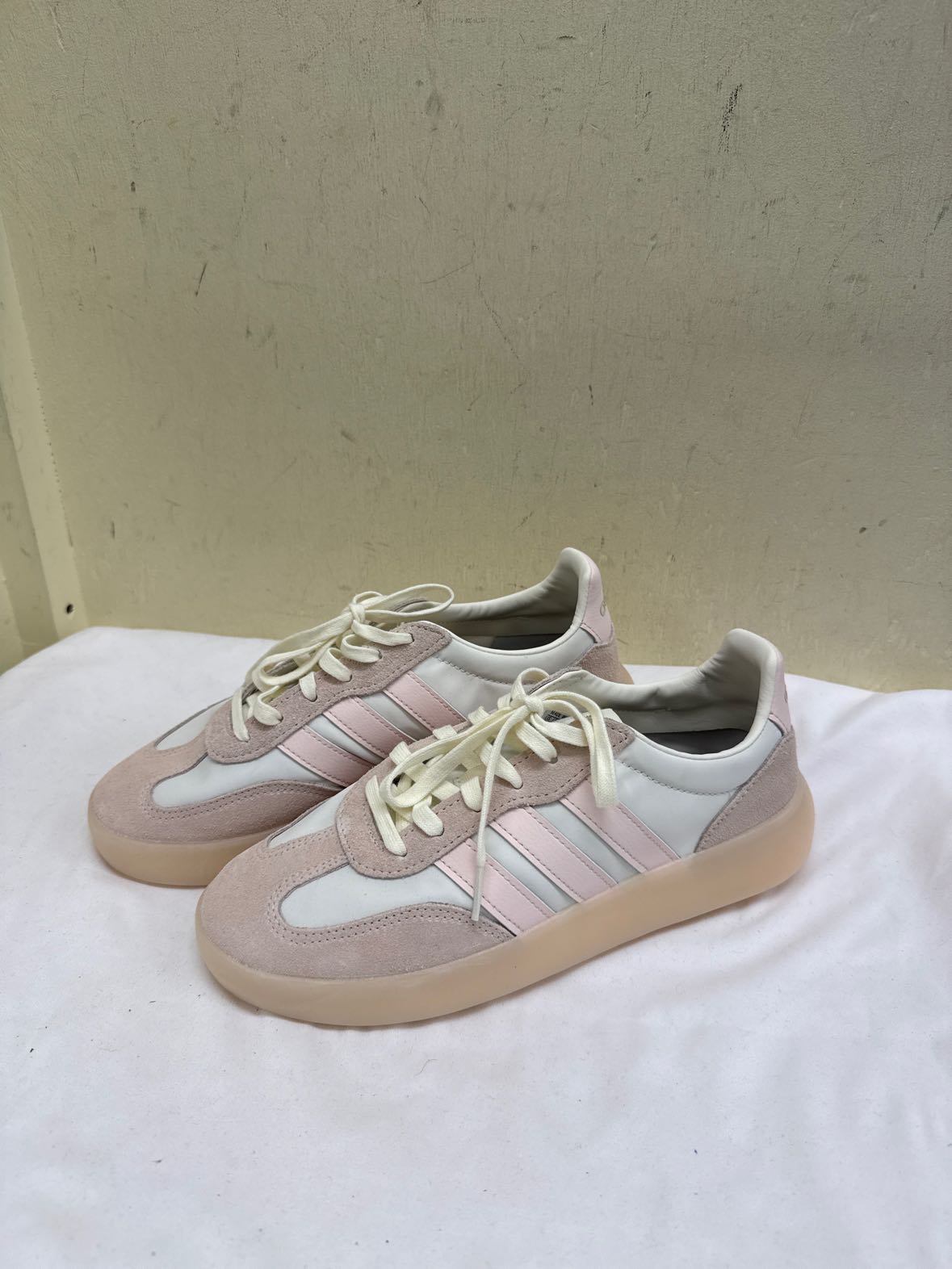 Adidas Women's Size 8-1/2 Pink & White Sneakers Shoes