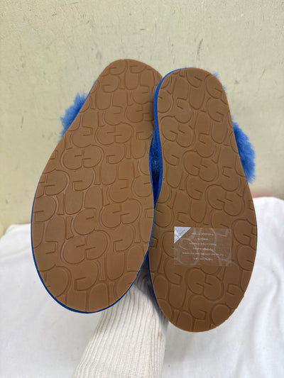 Ugg Women's Size 7 Blue Slippers