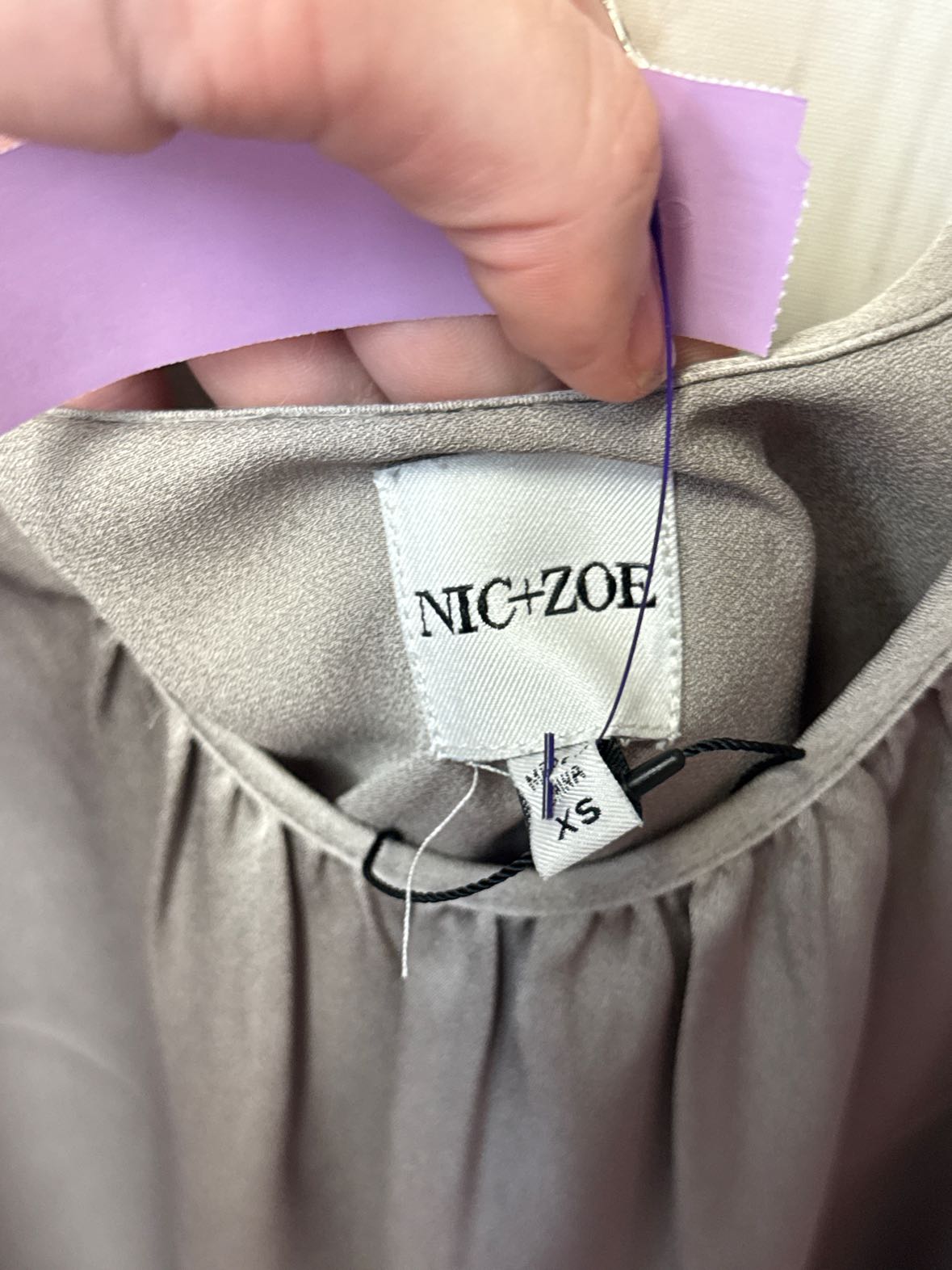 Nic & Zoe Women's Size XS Gray Sleeveless Top
