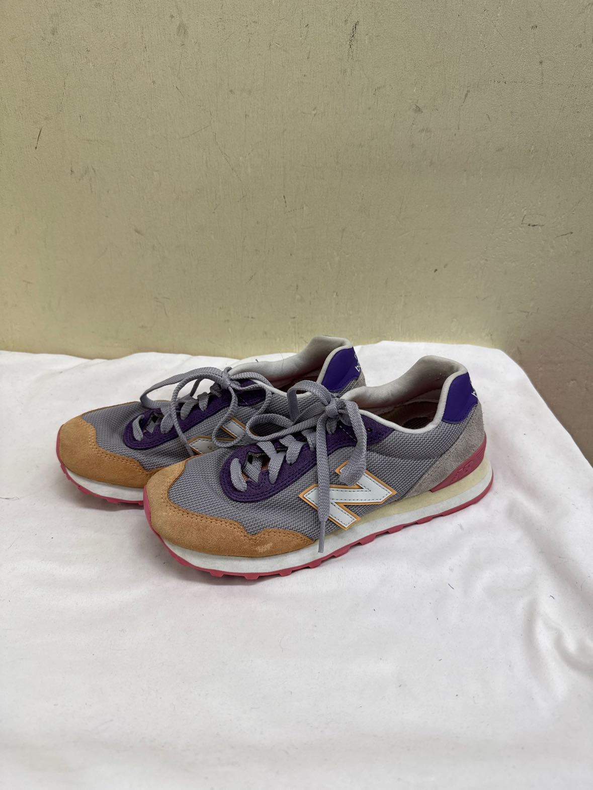 New Balance Women's Size 8 Purple Sneakers Shoes