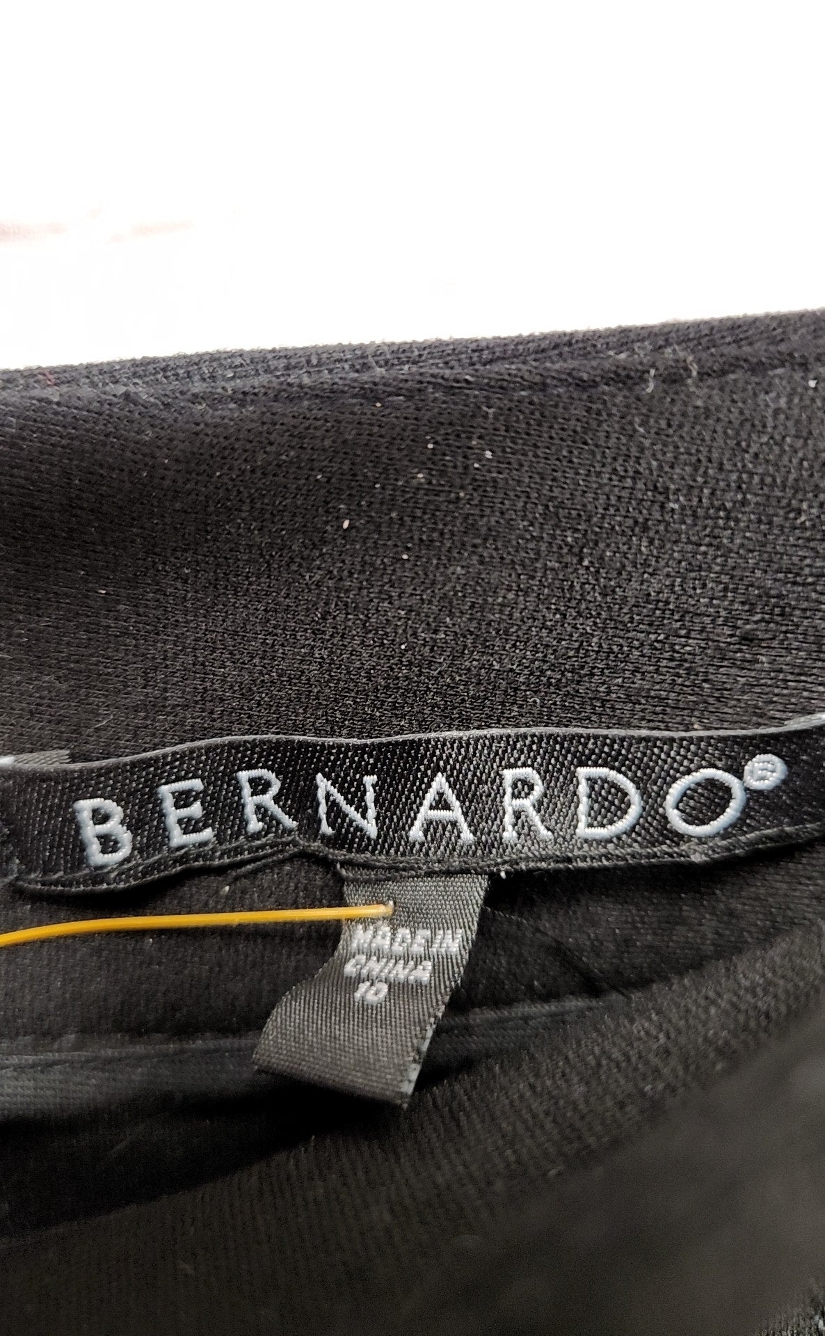NWT Bernardo Women's Size 10 Black Skirt