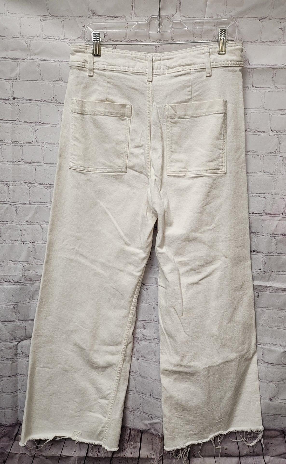 Zara Women's Size 31 (11-12) White Jeans