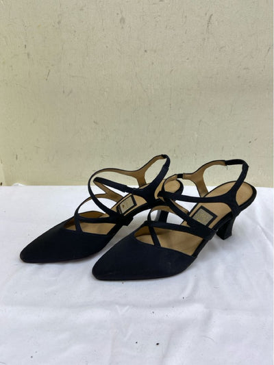 Nina Women's Size 8 Black Pumps
