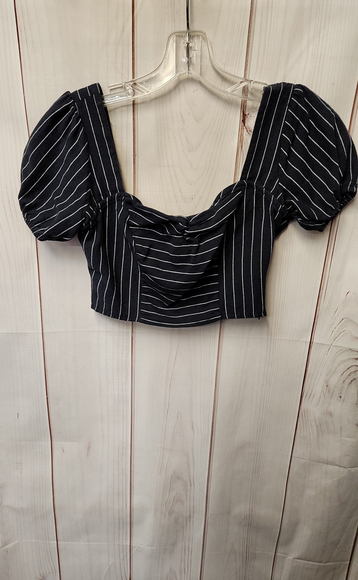 Me to We Women's Size S Black Short Sleeve Top