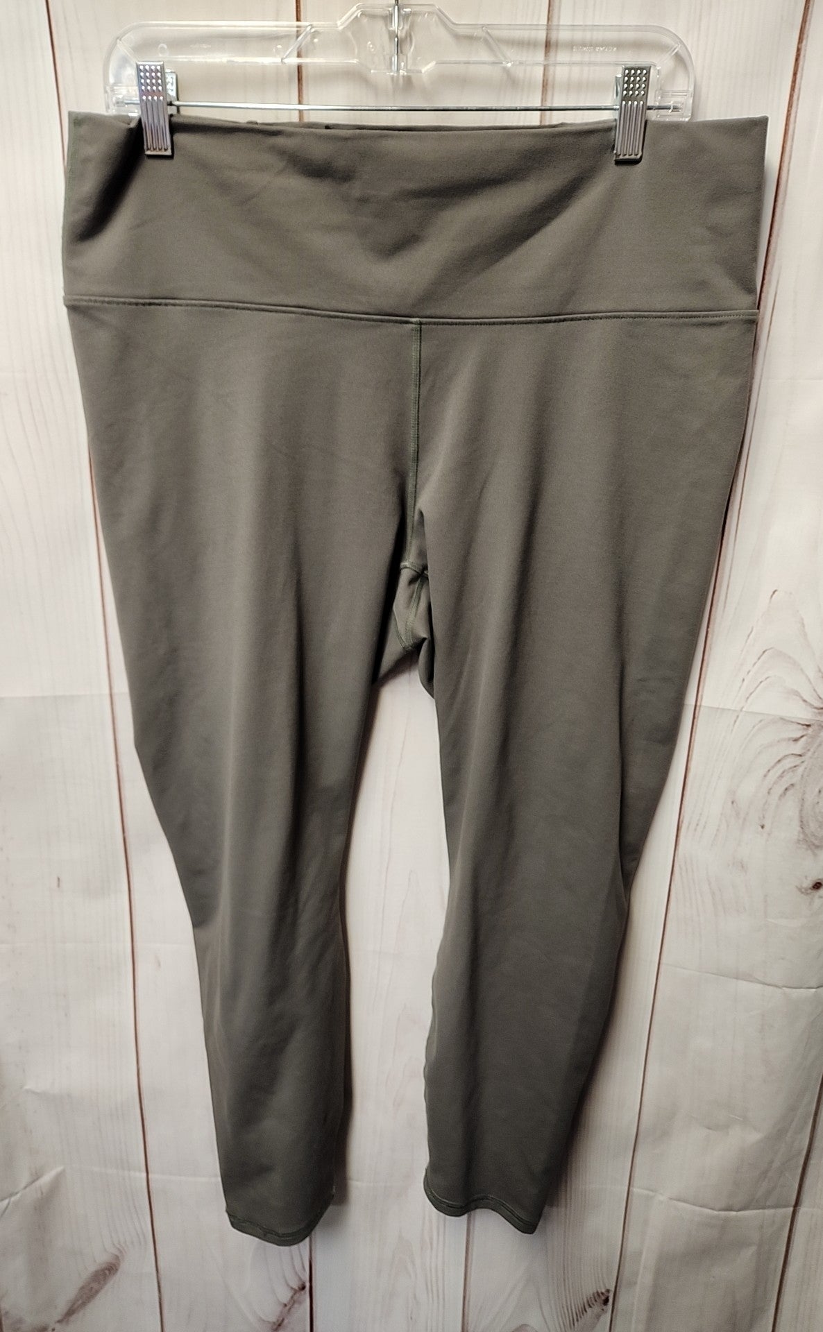 Fabletics Women's Size 1X Green Leggings