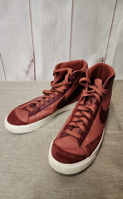 Nike Men's Size 9-1/2 Red Shoes