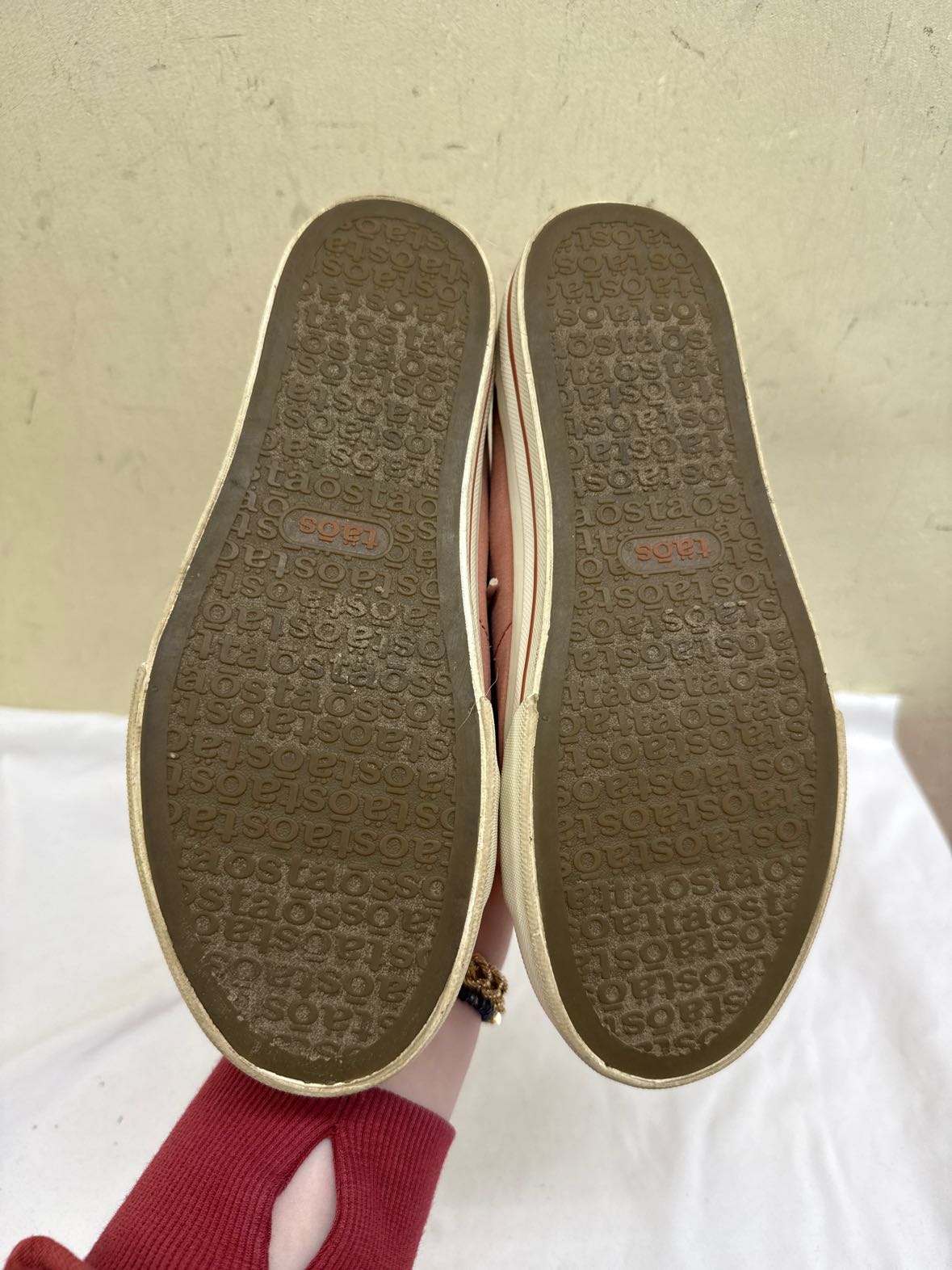 Taos Women's Size 7 Pink Sneakers Shoes