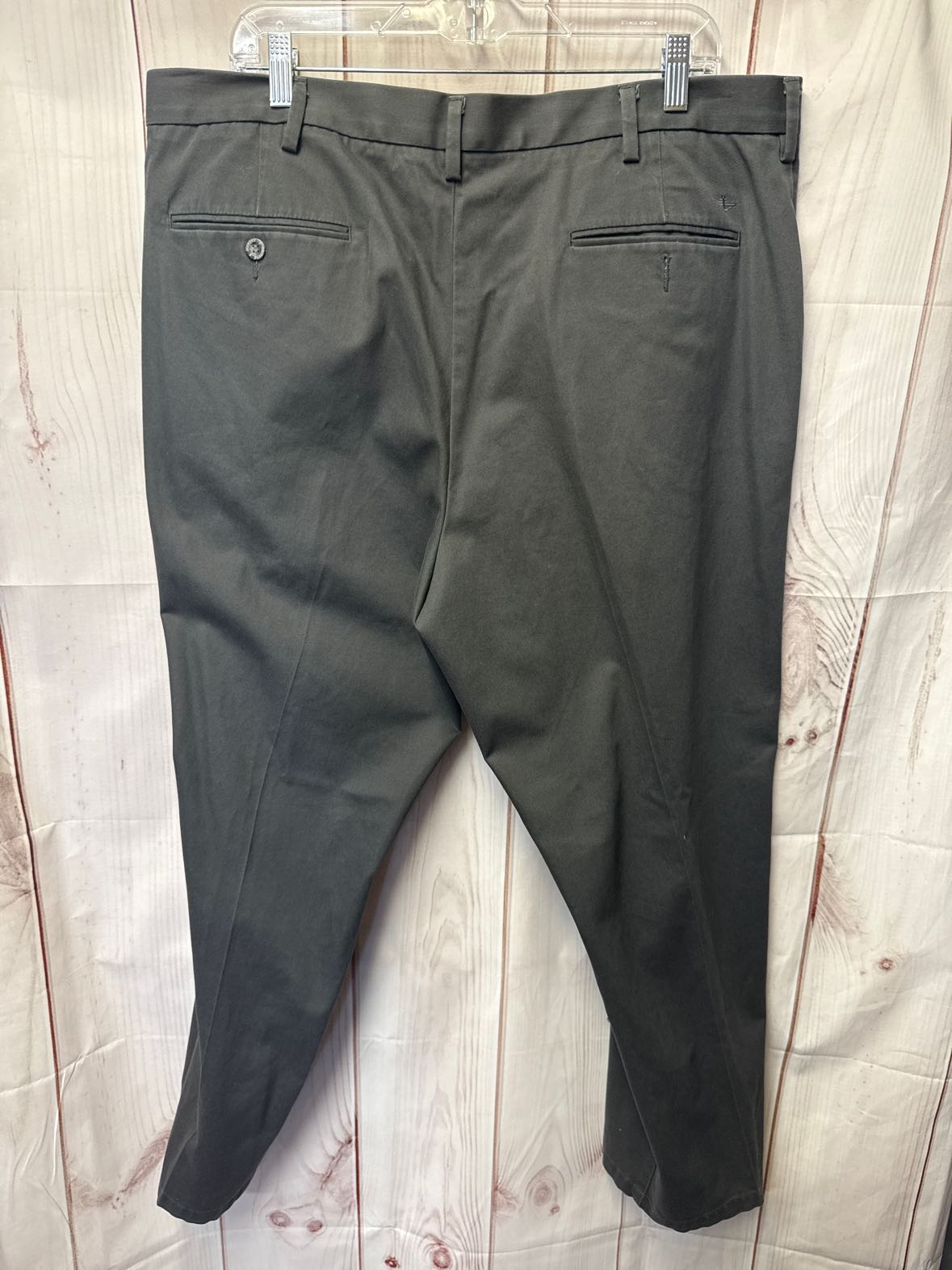Dockers Men's Size 40x30 Gray Pants
