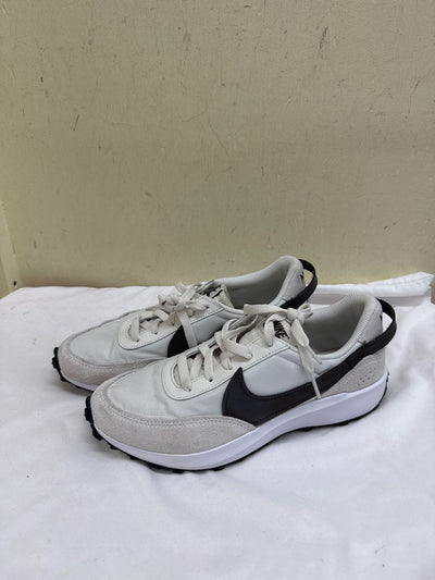 Nike Waffle Debut Women's Size 9 White Sneakers Shoes