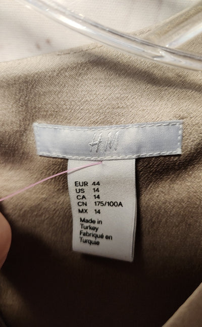 H&M Women's Size 14 Beige Long Sleeve Top