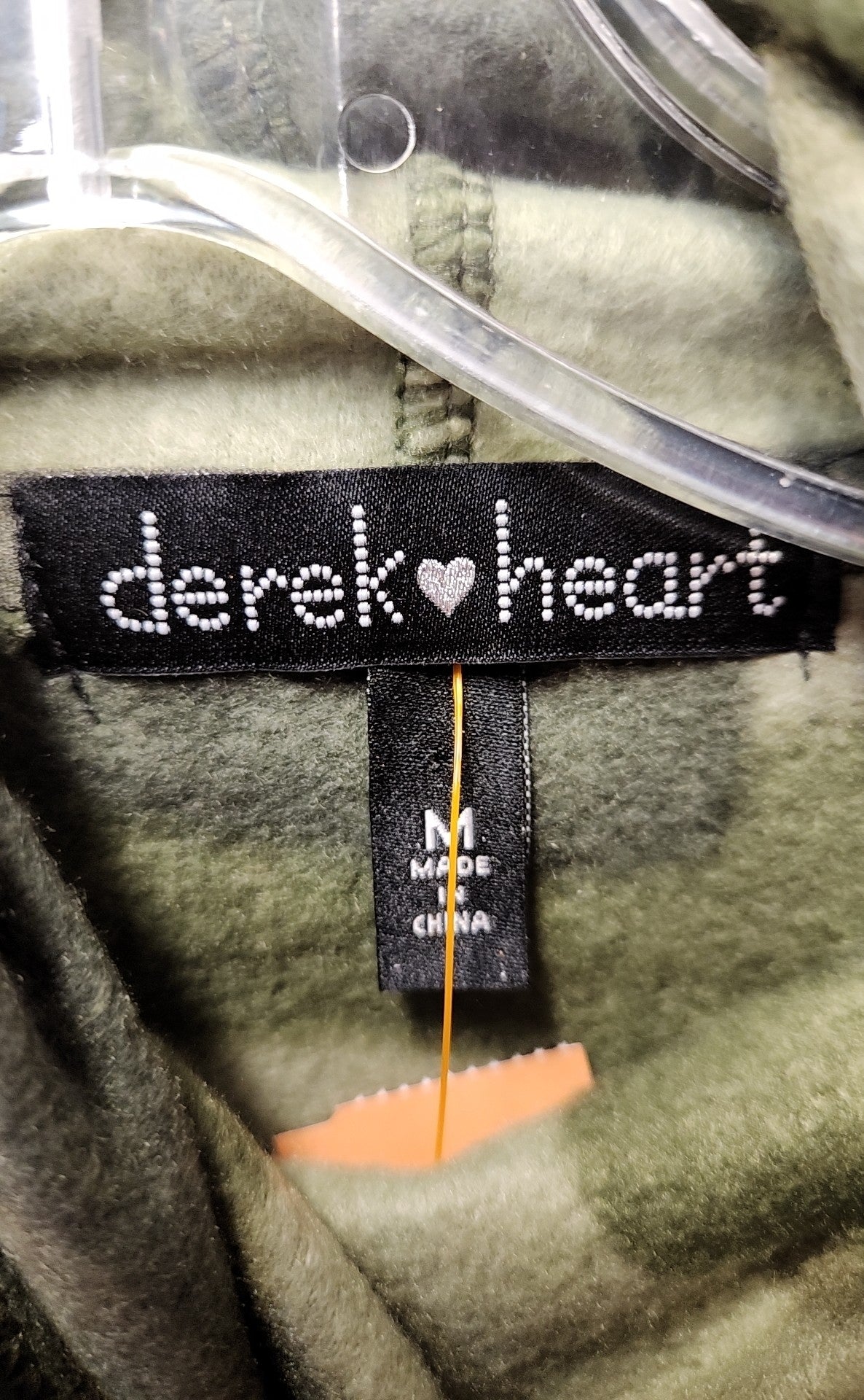 Derek Heart Women's Size M Green Camo Sweatshirt