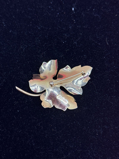 VTG Giovanni Gold Tone Leaf Brooch Pin