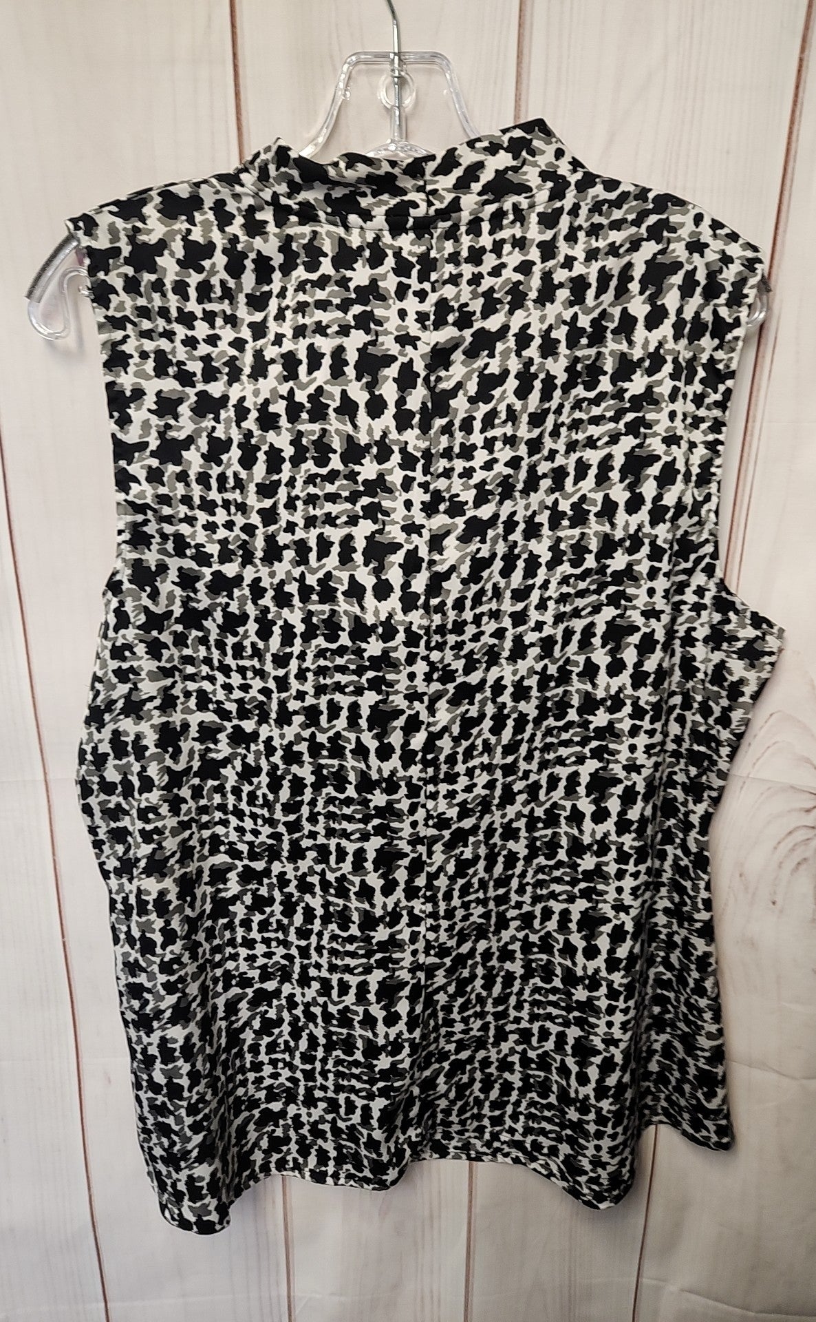 Apt 9 Women's Size XL Black Sleeveless Top