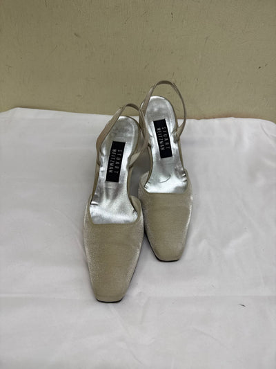 Stuart Weitzman Women's Size 5 Off-White Pumps Shoes