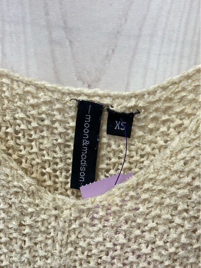 Moon & Madison Women's Size XS Beige Sweater