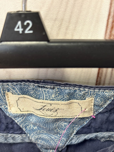 Levis Women's Size 8 Navy Shorts