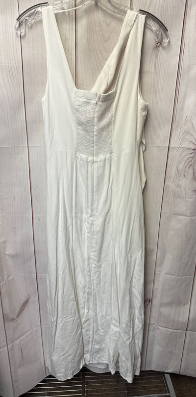 Petal & Pup Women's Size S White Dress