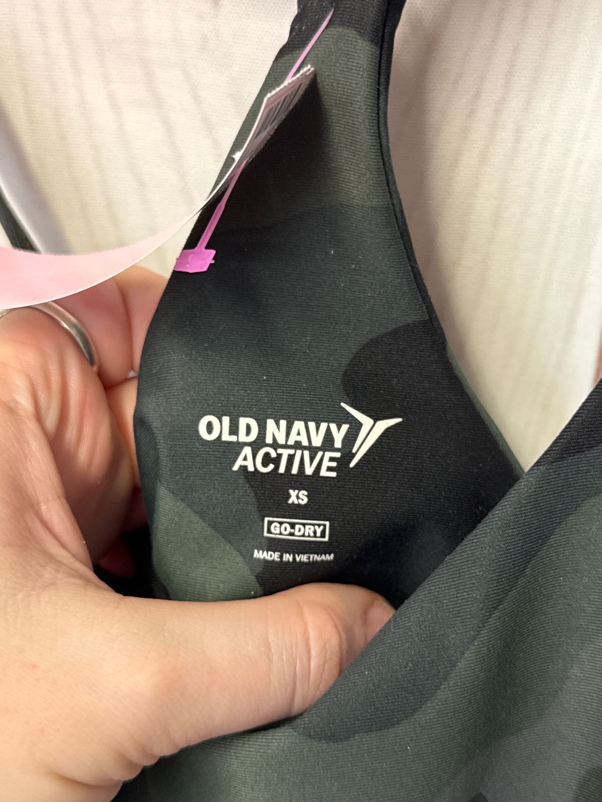 Old Navy Women's Size XS Green Camo Sports Bra