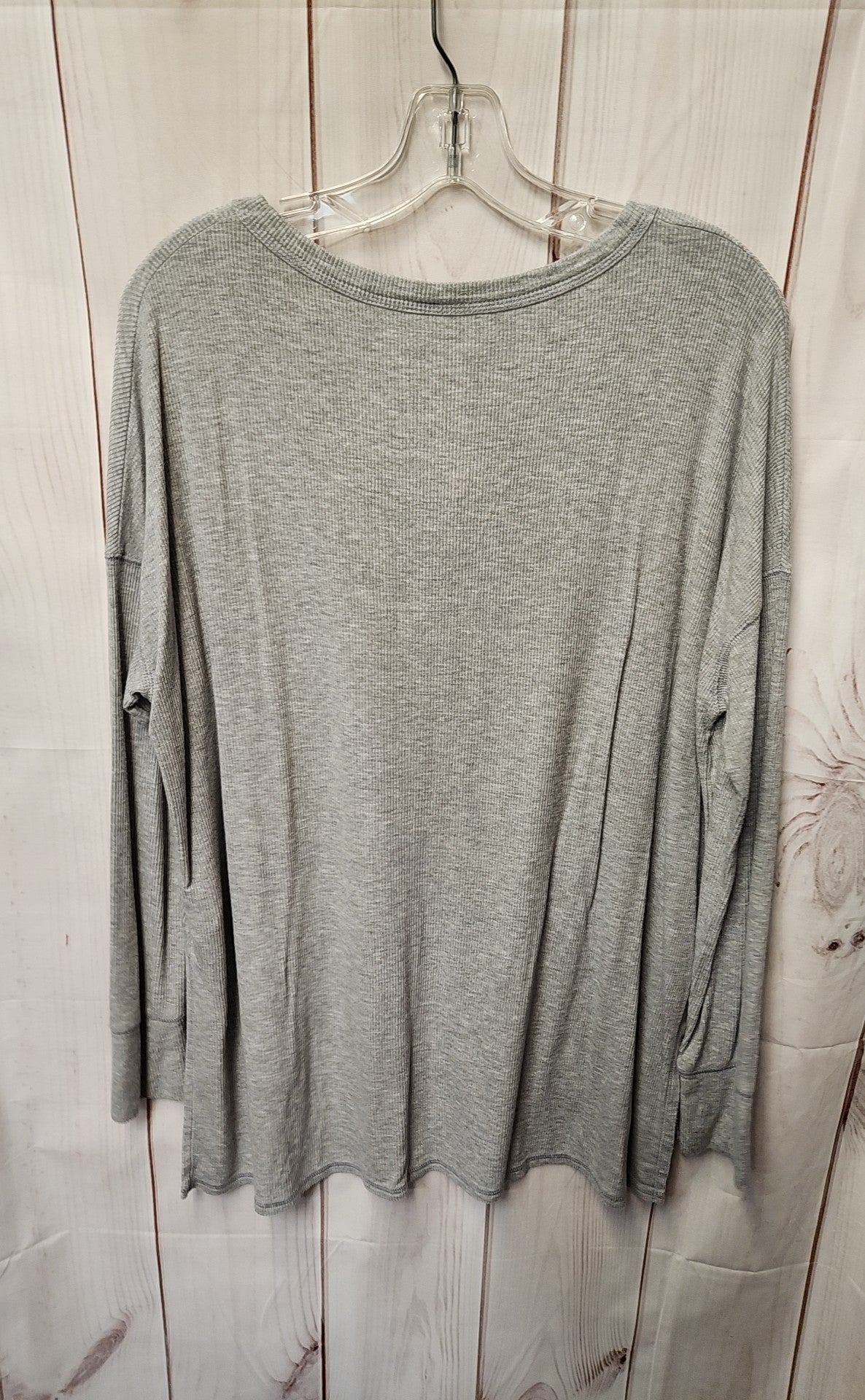 America & Beyond Women's Size S Gray Long Sleeve Top