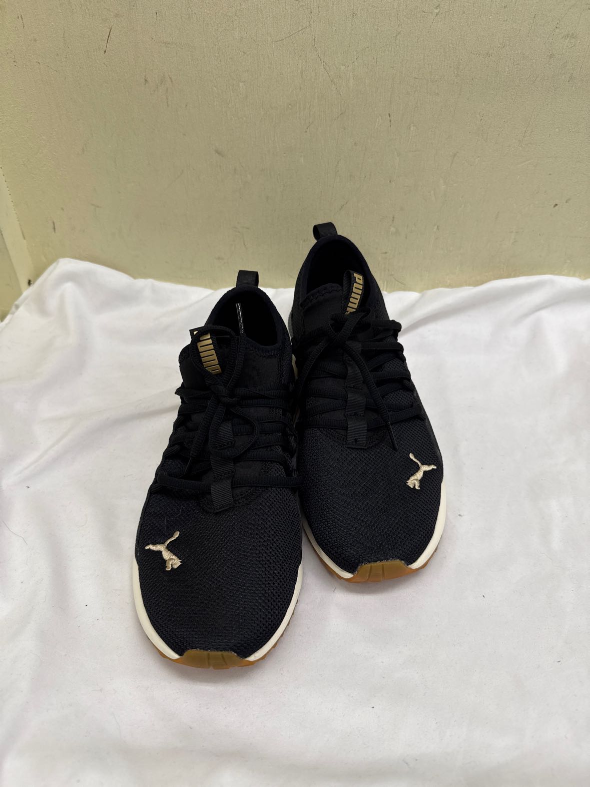 Puma Women's Size 8-1/2 Black Sneakers Shoes