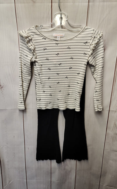 Jumping Beans Girl's Size 5 White & Black Outfit