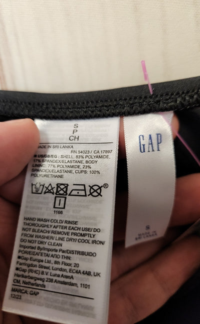 Gap Women's Size S Black Swimsuit
