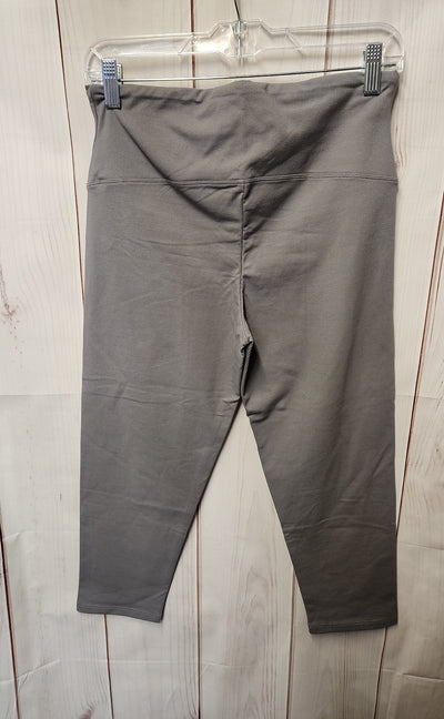 Yummie Tummie Women's Size L Gray Active Capris