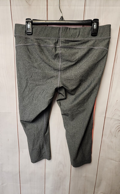Under Armour Women's Size XL Gray Active Capris
